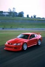 Ford Mustang SVT Cobra R 2000 года